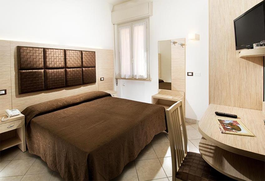 Hotel D'Annunzio Cattolica Extérieur photo