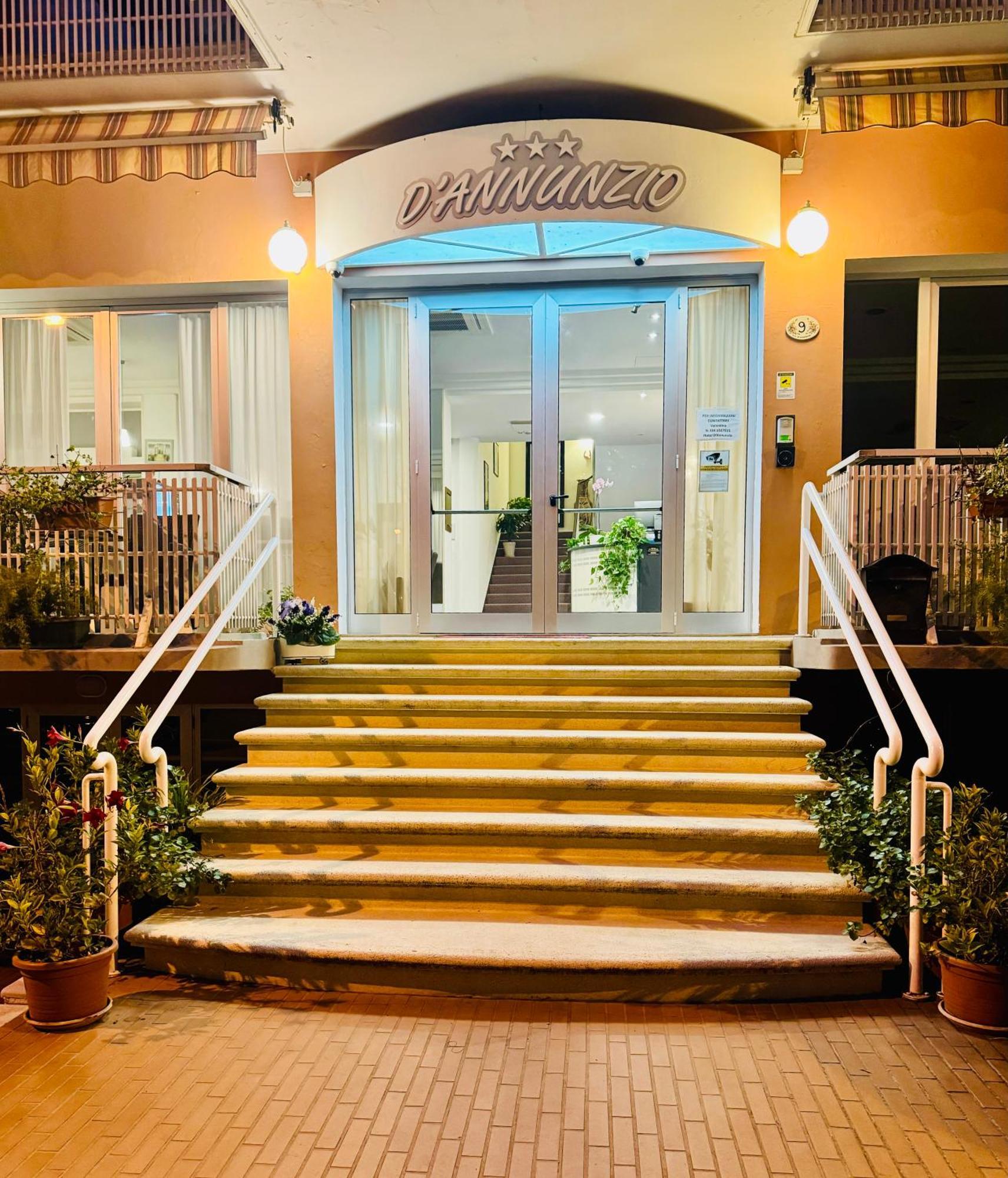 Hotel D'Annunzio Cattolica Extérieur photo